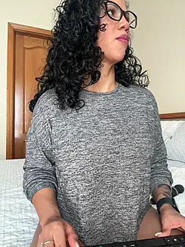 Snapshot of soli-lov chatting on 02-16-25, 12:54 soli-lov online show from 02-16-25, 12:54