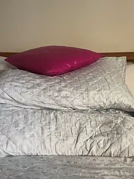 Snapshot of soli-lov chatting on 02-17-25, 03:31 soli-lov online show from 02-17-25, 03:31