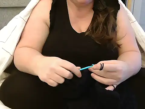 MarthaBriest online show from 02-09-25, 01:35