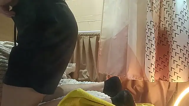 Hungry  Puppy online show from 09-25-25, 02:26