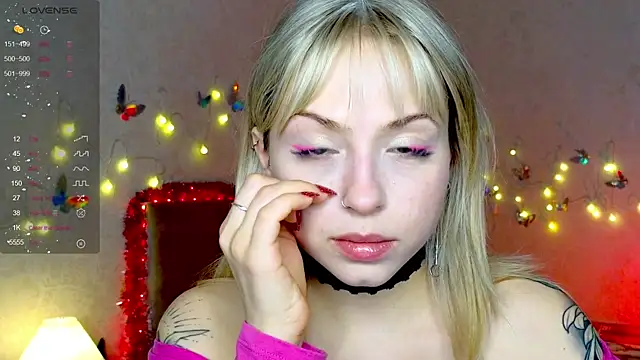 Snapshot of lavenderluxe chatting on 12-29-24, 08:55 lavenderluxe online show from 12-29-24, 08:55