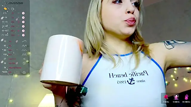 Snapshot of lavenderluxe chatting on 12-30-24, 03:02 lavenderluxe online show from 12-30-24, 03:02