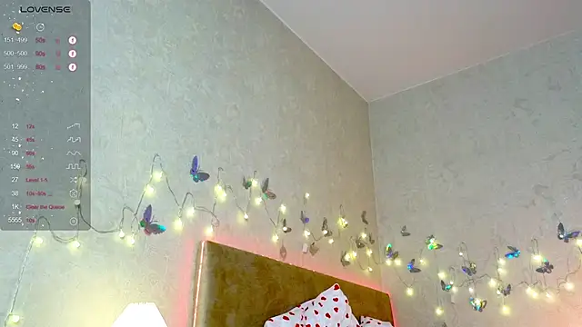 Snapshot of lavenderluxe chatting on 12-30-24, 06:05 lavenderluxe online show from 12-30-24, 06:05