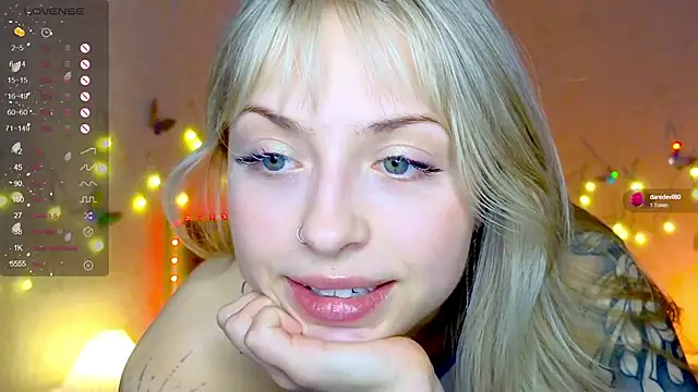 Snapshot of lavenderluxe chatting on 01-09-25, 10:52 lavenderluxe online show from 01-09-25, 10:52