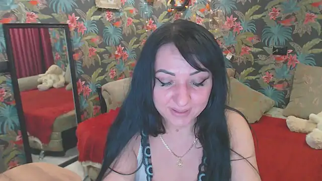 Snapshot of SusanLaNice chatting on 12-10-24, 10:47 SusanLaNice online show from 12-10-24, 10:47