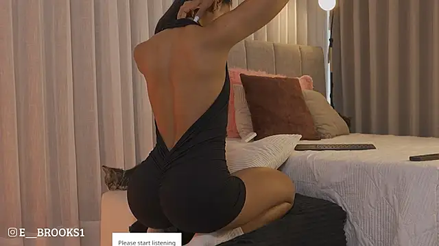 Snapshot of emma_brooks1 chatting on 06-24-26, 07:13 emma brooks1 online show from 06-24-26, 07:13