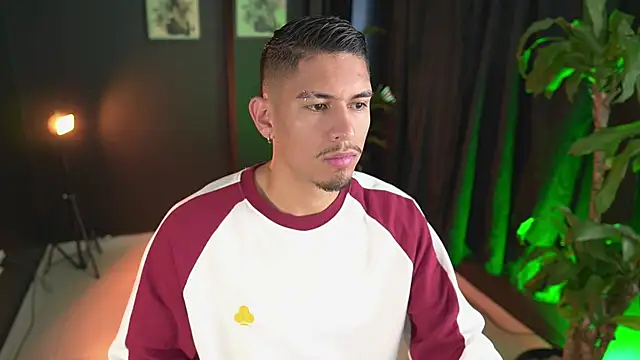 Aaronfox x online show from 04-09-26, 02:44