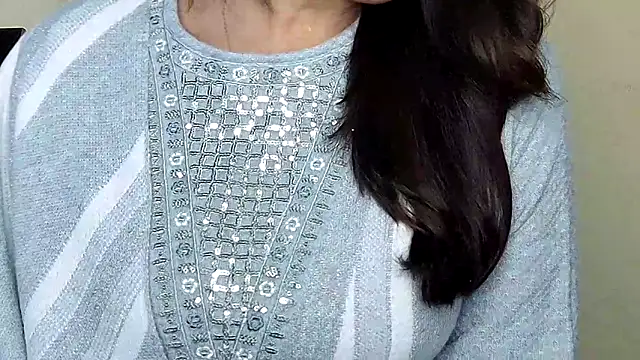 MIss-Naina online show from 12-22-25, 09:17