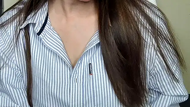 Snapshot of MIss-Naina chatting on 04-13-26, 08:25 MIss-Naina online show from 04-13-26, 08:25