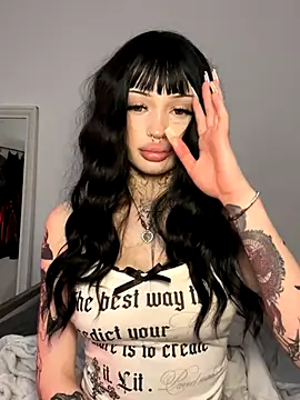 madelinexx online show from 12-15-25, 08:07