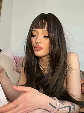 madelinexx online show from 05-05-26, 08:22