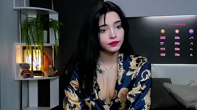 Snapshot of WildaBendell chatting on 01-18-25, 02:02 WildaBendell online show from 01-18-25, 02:02