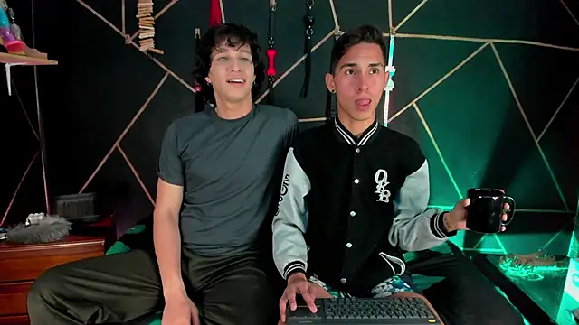 MillersKink online show from 12-03-25, 04:31