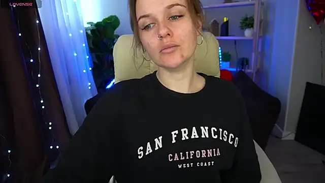 MaribelRiverr  online show from 03-12-25, 06:51