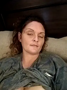 Snapshot of Harley428 chatting on 07-10-26, 01:58 Harley428 online show from 07-10-26, 01:58