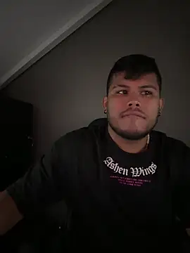 Snapshot of Camilo_caballero chatting on 03-01-26, 04:47 Camilo caballero online show from 03-01-26, 04:47