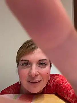 Snapshot of Lombada chatting on 02-03-26, 09:53 Lombada online show from 02-03-26, 09:53