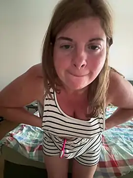 Snapshot of Lombada chatting on 07-15-26, 05:23 Lombada online show from 07-15-26, 05:23