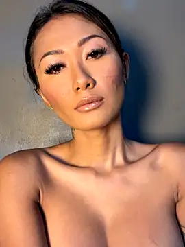 thai-dreamgirl online show from 10-28-25, 11:29