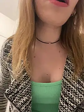 EvaRush online show from 03-23-25, 02:04