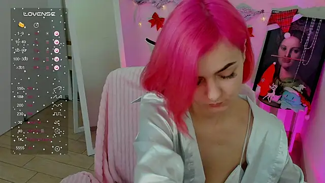 Snapshot of Fire_Bestie chatting on 12-24-24, 02:12 Fire Bestie online show from 12-24-24, 02:12