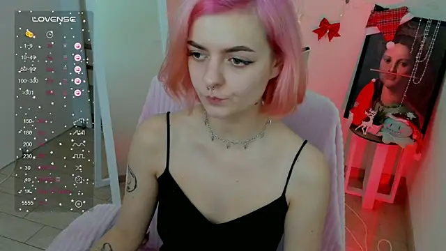 Snapshot of Fire_Bestie chatting on 01-13-25, 04:51 Fire Bestie online show from 01-13-25, 04:51