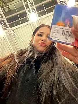 Snapshot of Chloe__Moon chatting on 12-03-24, 02:27 Chloe Moon online show from 12-03-24, 02:27