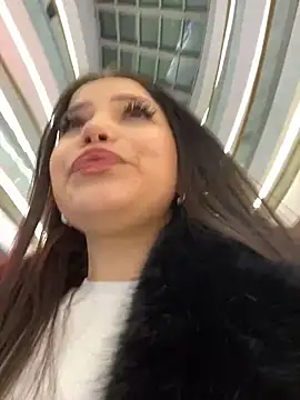 Snapshot of Chloe__Moon chatting on 12-08-24, 05:22 Chloe Moon online show from 12-08-24, 05:22