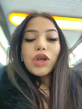 Snapshot of Chloe__Moon chatting on 12-11-24, 11:19 Chloe Moon online show from 12-11-24, 11:19