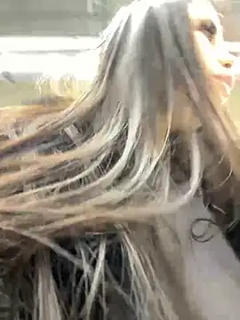 Snapshot of Chloe__Moon chatting on 12-12-24, 01:49 Chloe Moon online show from 12-12-24, 01:49