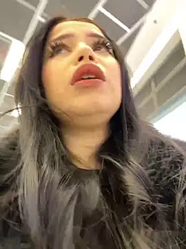 Snapshot of Chloe__Moon chatting on 12-20-24, 11:43 Chloe Moon online show from 12-20-24, 11:43