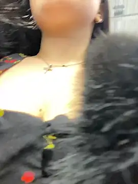 Snapshot of Chloe__Moon chatting on 12-25-24, 04:43 Chloe Moon online show from 12-25-24, 04:43