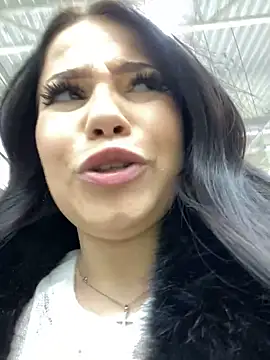 Snapshot of Chloe__Moon chatting on 01-07-25, 01:14 Chloe Moon online show from 01-07-25, 01:14