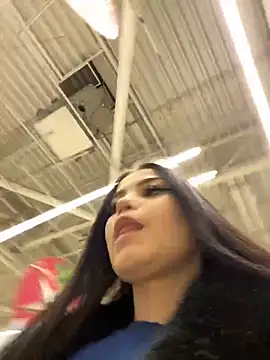 Snapshot of Chloe__Moon chatting on 01-16-25, 03:35 Chloe Moon online show from 01-16-25, 03:35