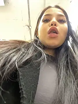 Snapshot of Chloe__Moon chatting on 02-23-25, 11:22 Chloe Moon online show from 02-23-25, 11:22