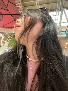 Snapshot of Chloe__Moon chatting on 03-03-25, 09:11 Chloe Moon online show from 03-03-25, 09:11