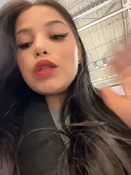 Snapshot of Chloe__Moon chatting on 03-22-25, 03:09 Chloe Moon online show from 03-22-25, 03:09