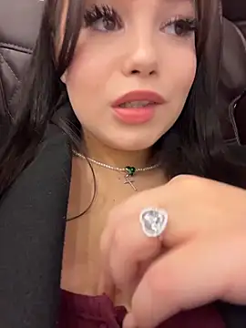 Snapshot of Chloe__Moon chatting on 10-23-25, 03:11 Chloe Moon online show from 10-23-25, 03:11