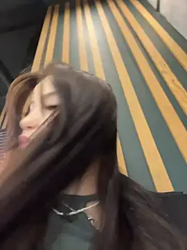 Snapshot of Chloe__Moon chatting on 10-24-25, 01:07 Chloe Moon online show from 10-24-25, 01:07