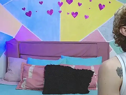 tylor boy online show from 09-09-25, 06:40