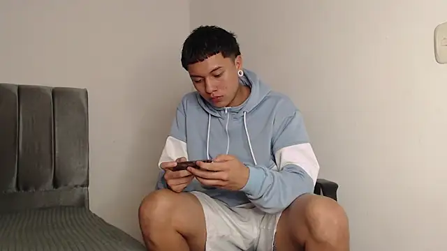 alex-lover online show from 02-28-25, 04:32