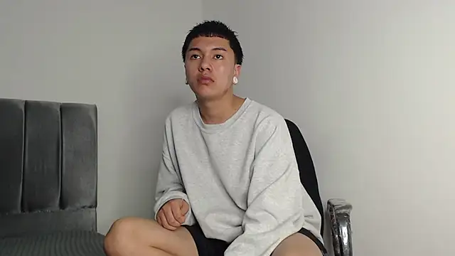 alex-lover online show from 10-11-25, 07:23