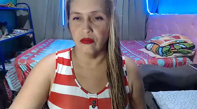 Snapshot of mom_son_dirty chatting on 02-07-25, 12:42 mom son dirty online show from 02-07-25, 12:42