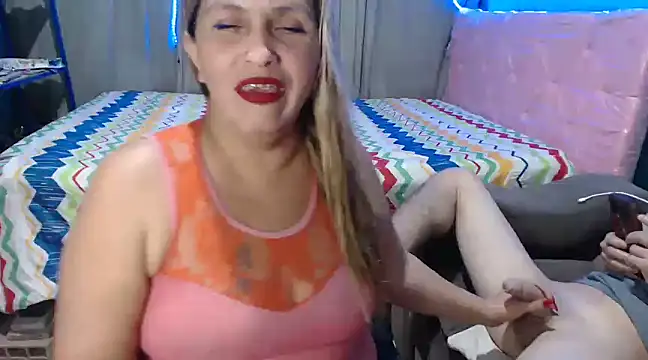 Snapshot of mom_son_dirty chatting on 02-16-25, 10:10 mom son dirty online show from 02-16-25, 10:10