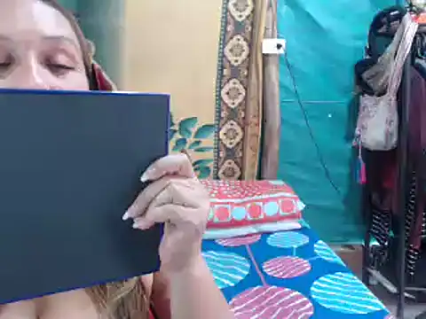 Snapshot of mom_son_dirty chatting on 09-18-25, 02:52 mom son dirty online show from 09-18-25, 02:52