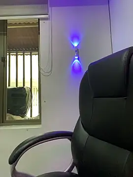 Milff parkerrr online show from 03-25-26, 10:05