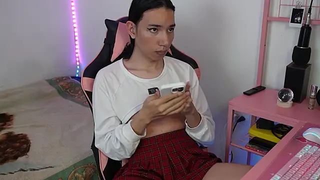 Snapshot of Flaream_angel chatting on 01-03-25, 07:50 Flaream angel online show from 01-03-25, 07:50