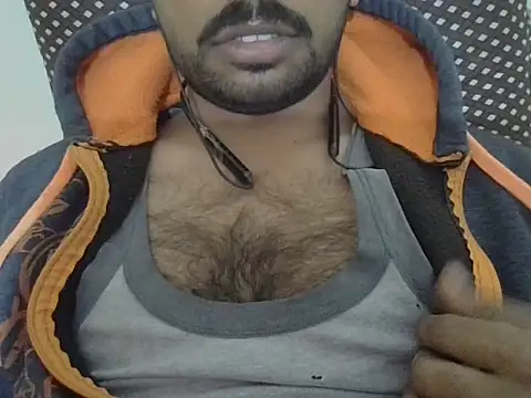 Snapshot of ballandnuts chatting on 02-16-26, 04:03 ballandnuts online show from 02-16-26, 04:03