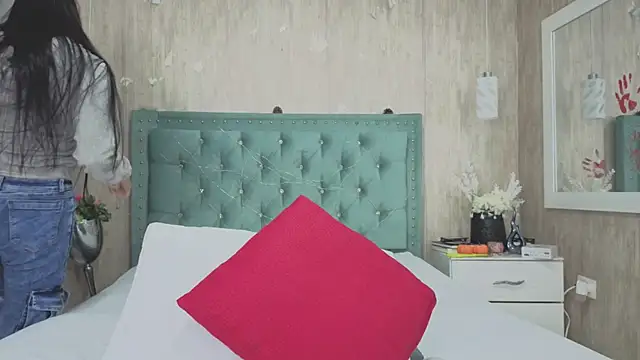 Marcelaa fox online show from 11-04-25, 07:35