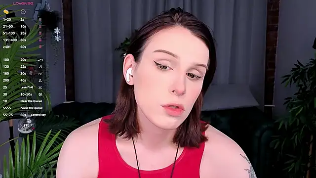 Snapshot of _yourFoxy_ chatting on 12-27-24, 02:43  yourFoxy  online show from 12-27-24, 02:43